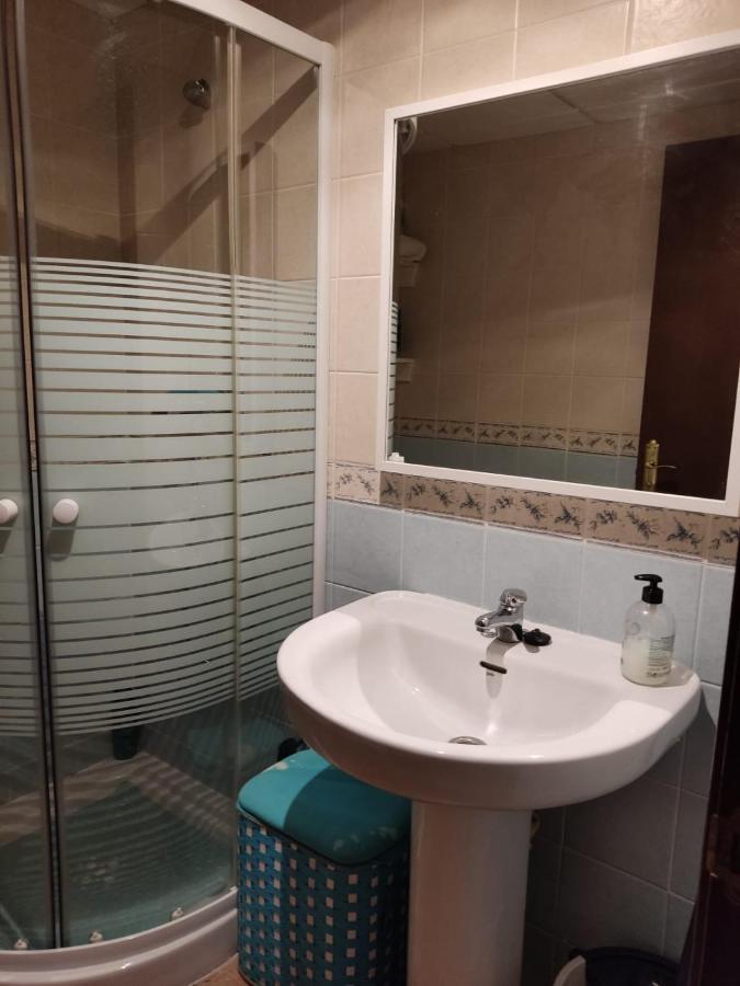 Completo Con Piscina Comunitaria Y Patio Exterior